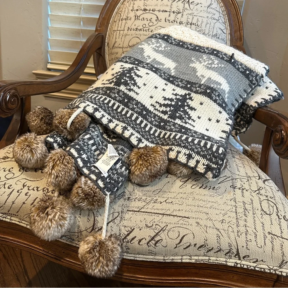 Pottery Barn Fair Isle Moose Knit Throw Blanket Faux Fur Pom Pom 50x60